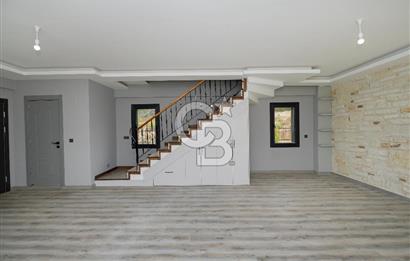 Eski Foça La Vie Konakları'nda Satılık 3+1 Villa