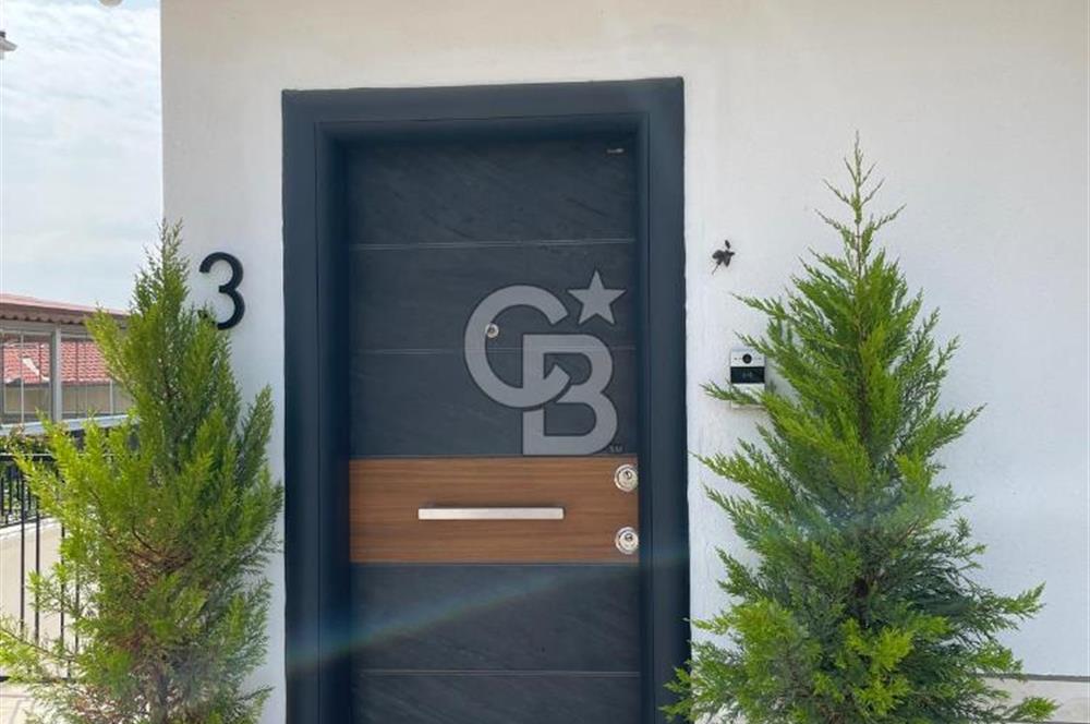 Ayvalık Cunda Adasında Full Deniz Manzaralı Satılık Lüks Villa