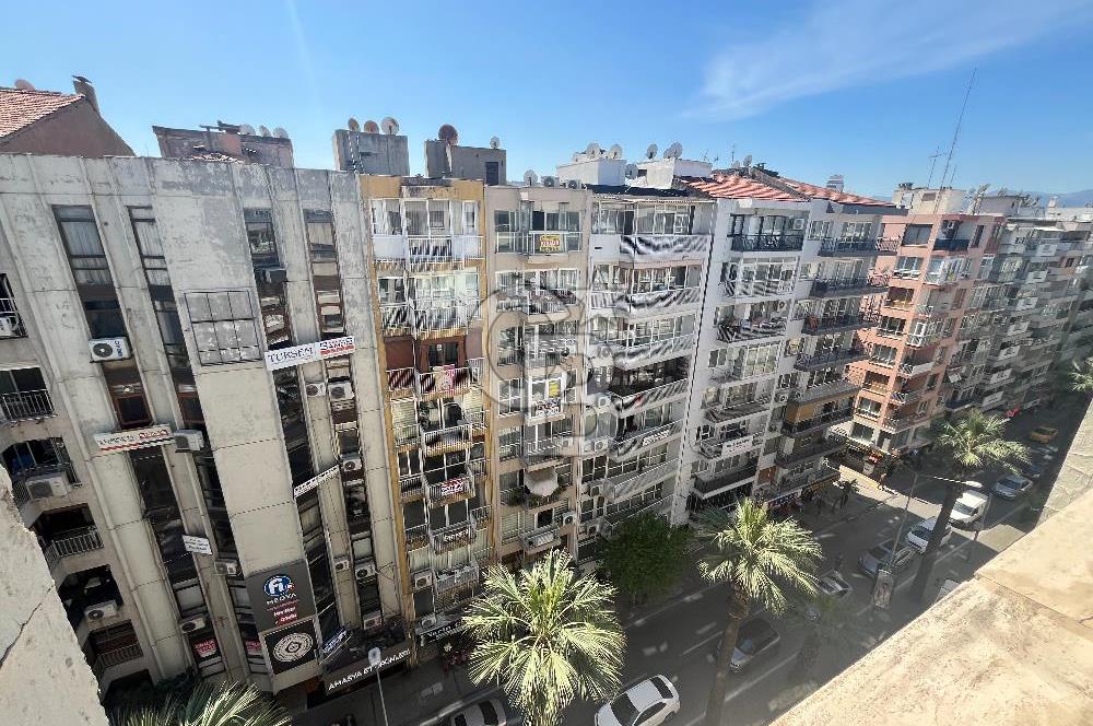 ALSANCAK TALATPAŞA CADDESİNDE SATLIK 4+1 DAİRE