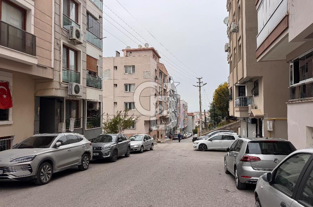 Karabağlar General Kazım Özalp Mh’de Satılık Daire