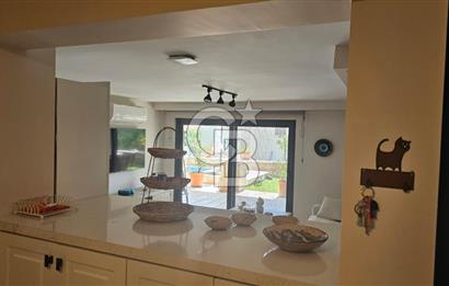 Ayvalık Cunda Adasında Full Deniz Manzaralı Satılık Lüks Villa