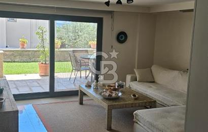 Ayvalık Cunda Adasında Full Deniz Manzaralı Satılık Lüks Villa