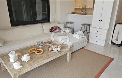 Ayvalık Cunda Adasında Full Deniz Manzaralı Satılık Lüks Villa