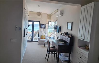 Ayvalık Cunda Adasında Full Deniz Manzaralı Satılık Lüks Villa
