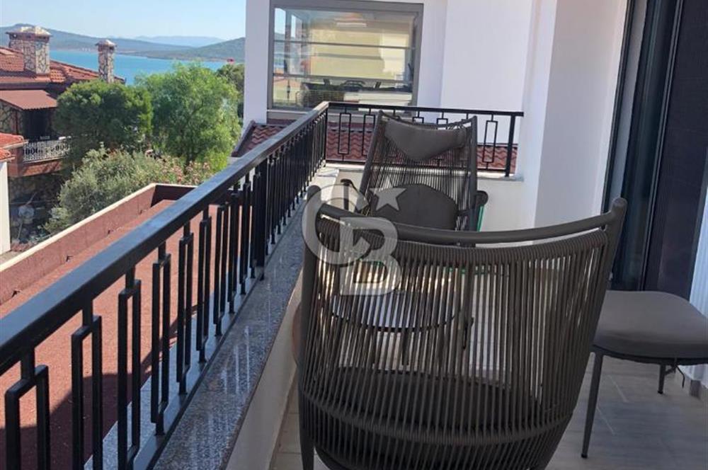 Ayvalık Cunda Adasında Full Deniz Manzaralı Satılık Lüks Villa