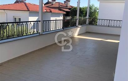 Ayvalık Cunda Adasında Full Deniz Manzaralı Satılık Lüks Villa