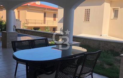 Ayvalık Cunda Adasında Full Deniz Manzaralı Satılık Lüks Villa