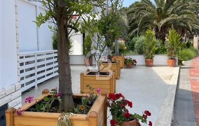 Ayvalık Cunda Adasında Full Deniz Manzaralı Satılık Lüks Villa