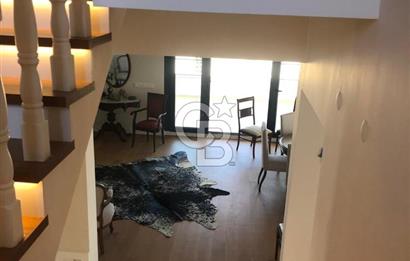 Ayvalık Cunda Adasında Full Deniz Manzaralı Satılık Lüks Villa