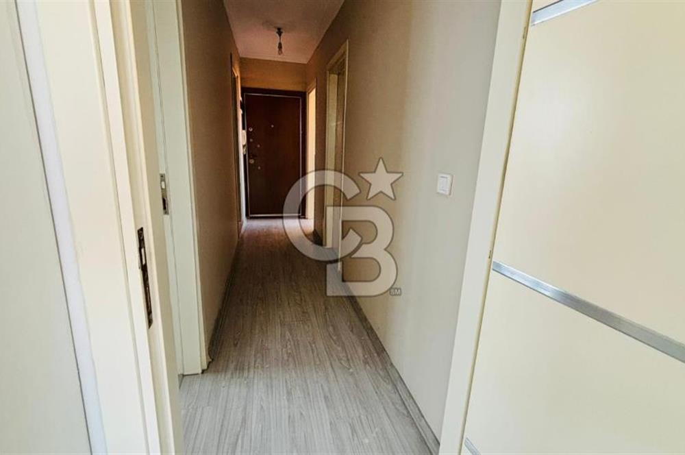 Foça Bağarası Kazım Dirik Mah. Satılık 2+1 Kapalı Mutfaklı Daire