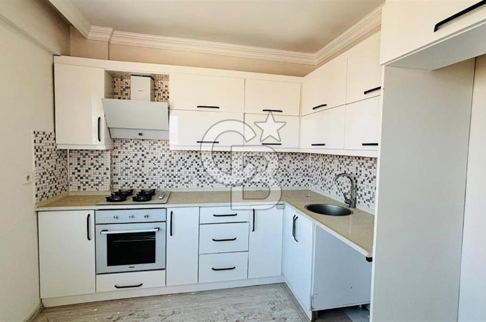 Foça Bağarası Kazım Dirik Mah. Satılık 2+1 Kapalı Mutfaklı Daire