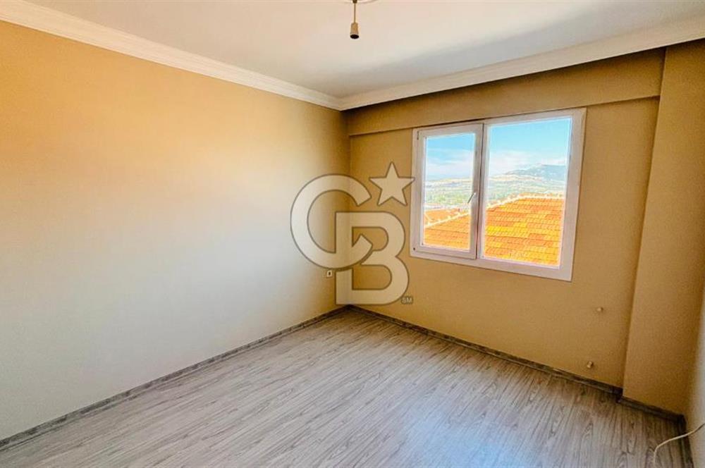 Foça Bağarası Kazım Dirik Mah. Satılık 2+1 Kapalı Mutfaklı Daire