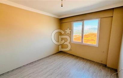 Foça Bağarası Kazım Dirik Mah. Satılık 2+1 Kapalı Mutfaklı Daire