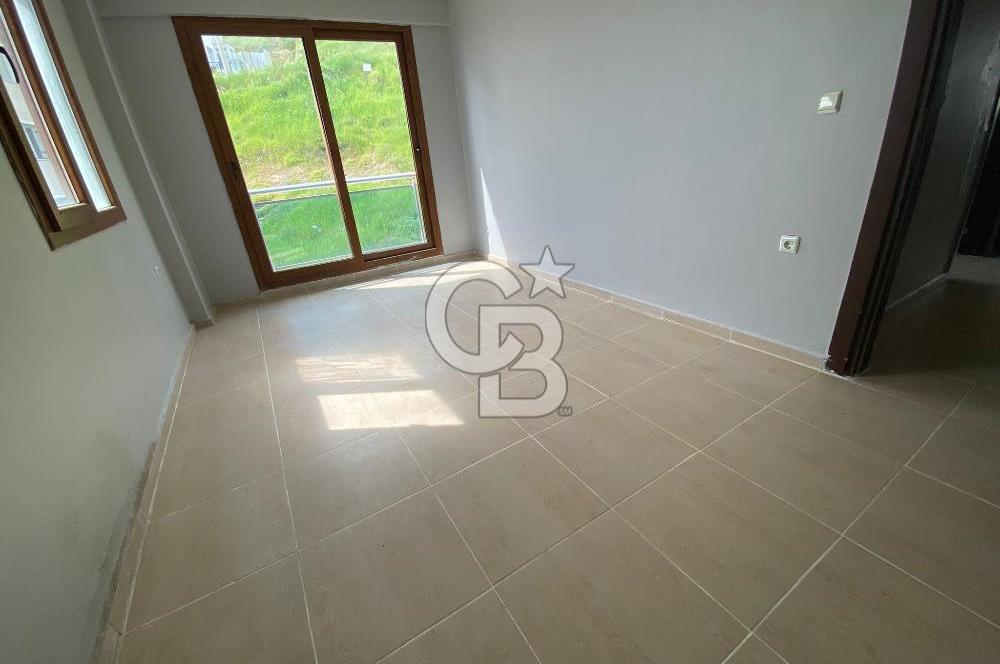 Foça Kazım Dirik Mah. Kiralık Açık Mutfaklı 2+1 Daire