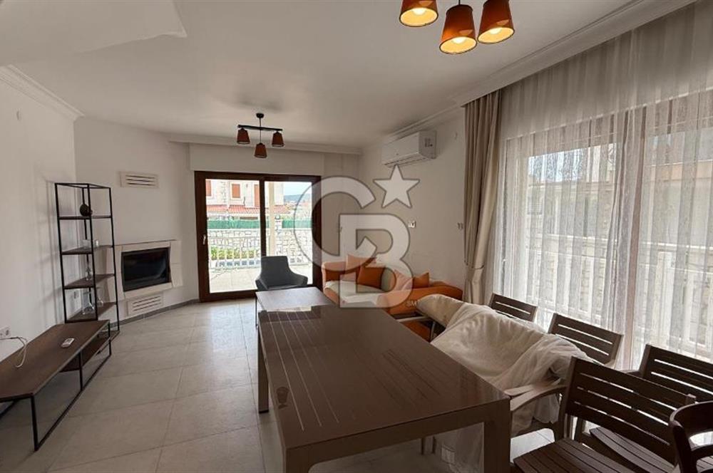Alaçatı Merkezde Havuzlu Müstakil 3+1 Kiralık Villa