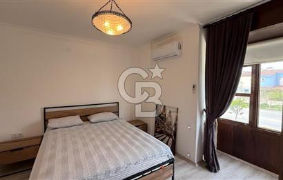 Alaçatı Merkezde Havuzlu Müstakil 3+1 Kiralık Villa