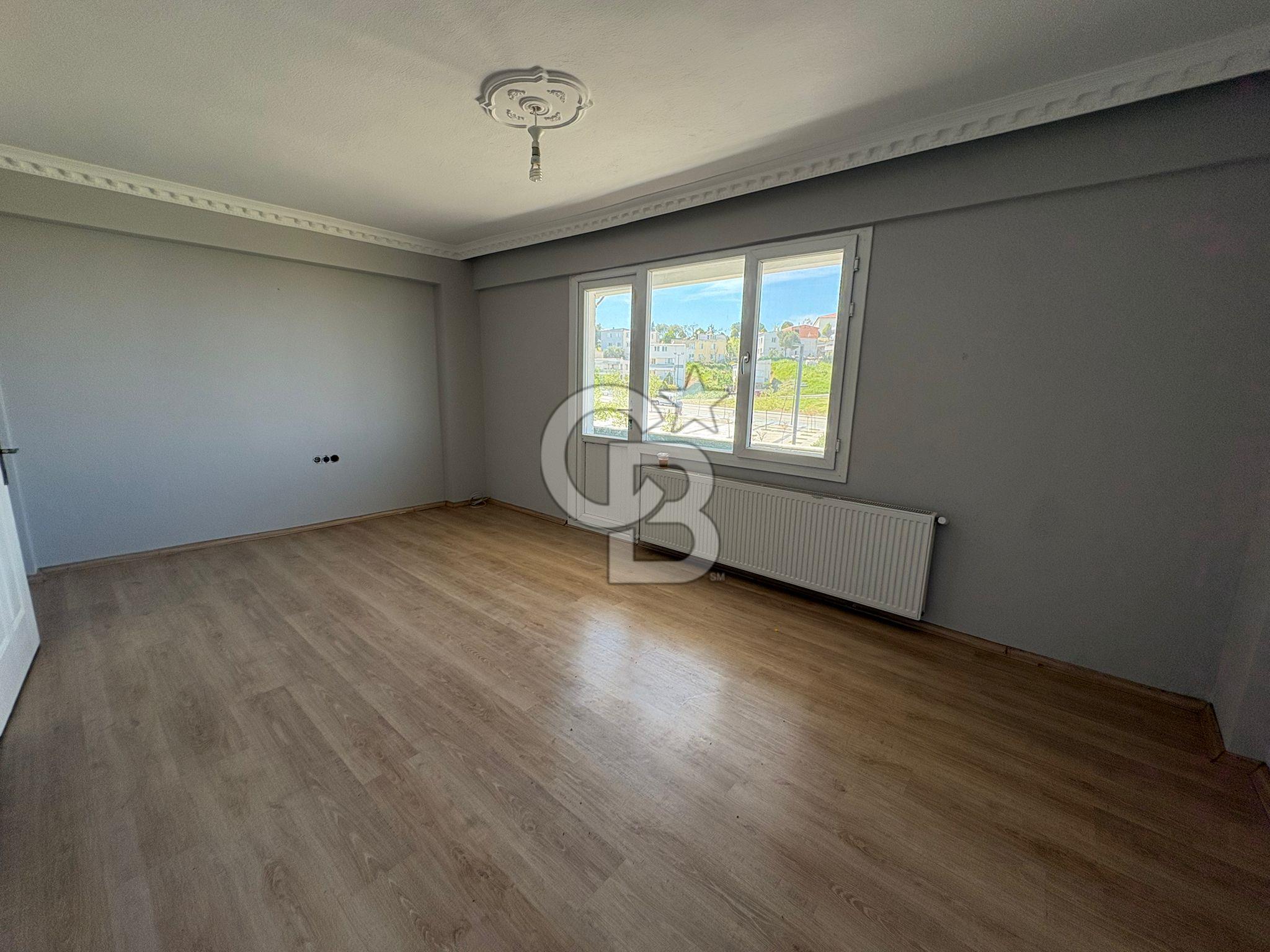 ÖRNEKKENTTDE ÖN CEPHE 2+1 KAPALI MUTFAK SATILIK DAİRE