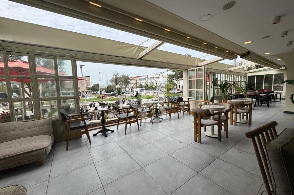 ALİAĞA ZEYTİNLİ PARK CAFELER SOKAĞINDA DEVREN KİRALIK CAFE