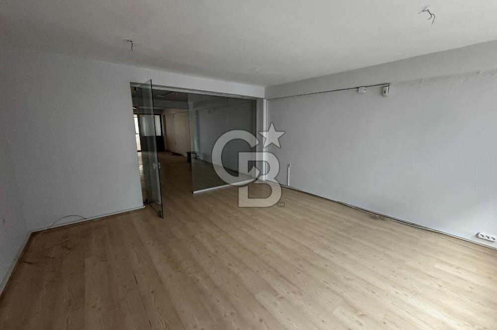 MERKEZİ KONUMDA FIRSAT SATILIK OFİS