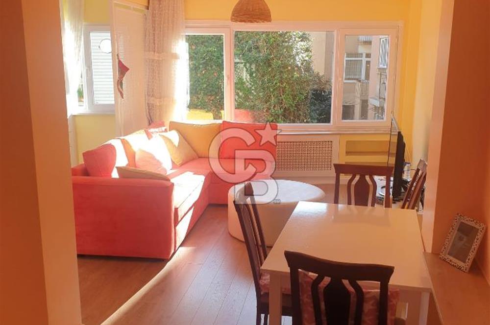 Ortakoy de sahile yakın yenilenmiş 2+1 