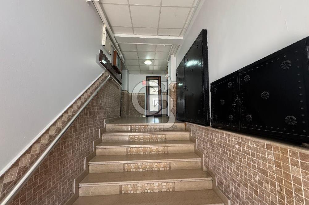 BUCA'DA ALİ KUŞÇU İLKOKULU KARŞISI KİRALIK 148M2 GENİŞ 3+1 DAİRE