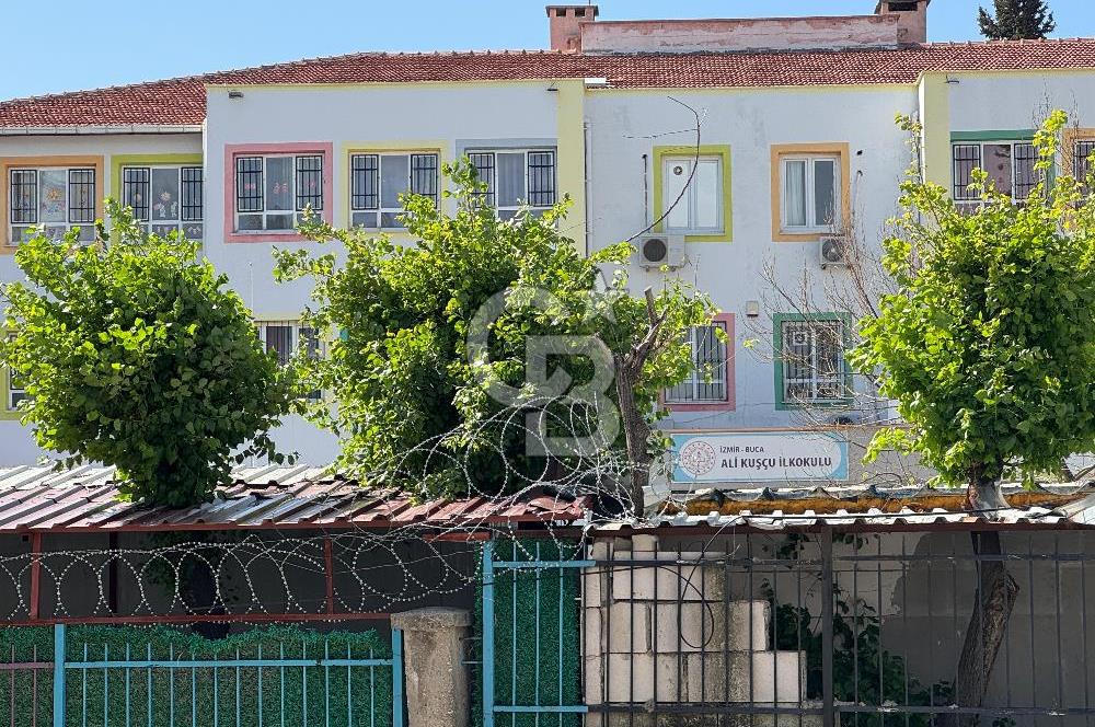 BUCA'DA ALİ KUŞÇU İLKOKULU KARŞISI KİRALIK 148M2 GENİŞ 3+1 DAİRE