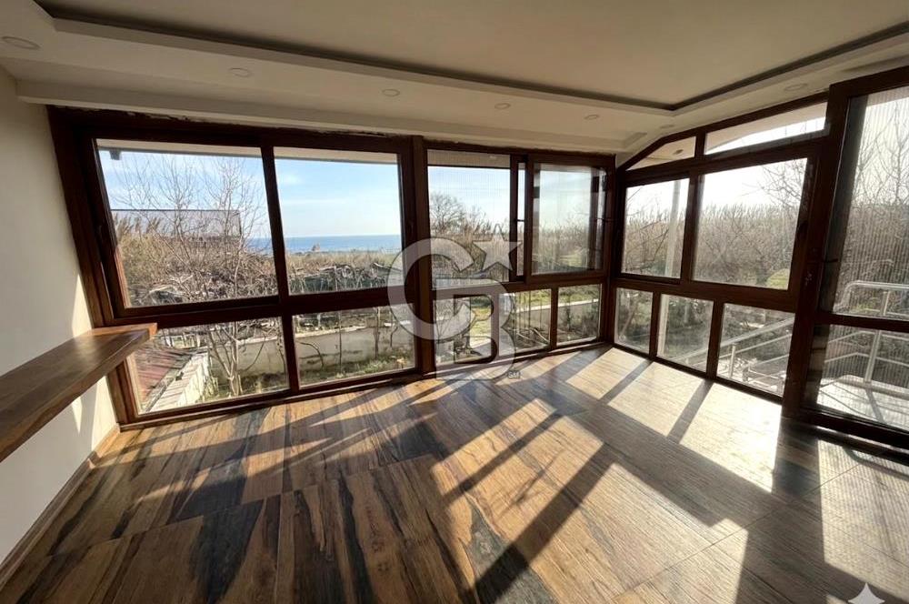 Marmara Ereğlisi Satık Havuzlu Deniz Manzaralı 3 Katlı Villa