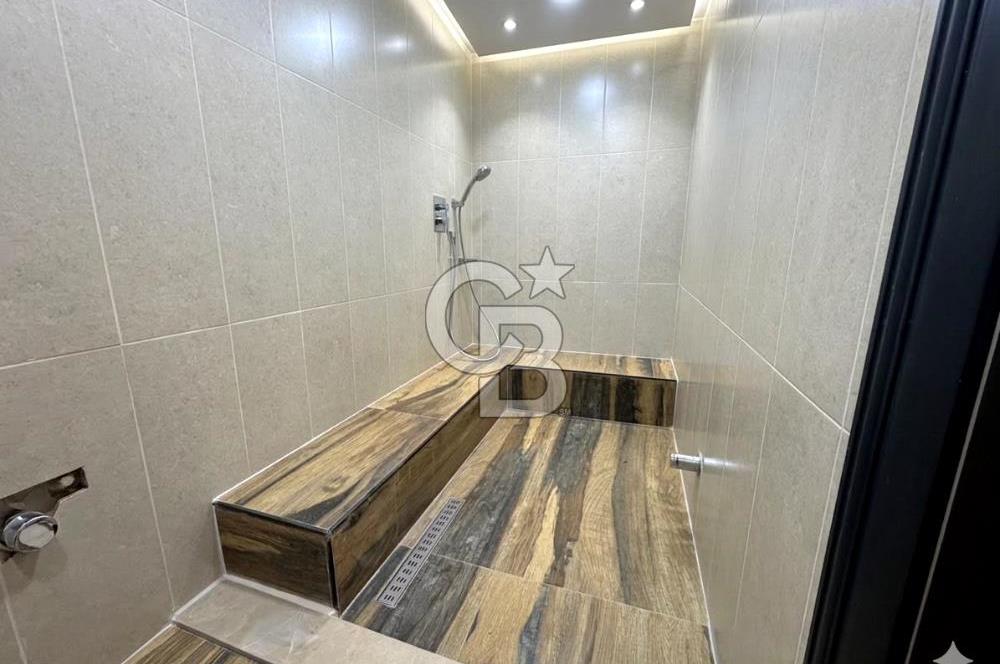 Marmara Ereğlisi Satık Havuzlu Deniz Manzaralı 3 Katlı Villa