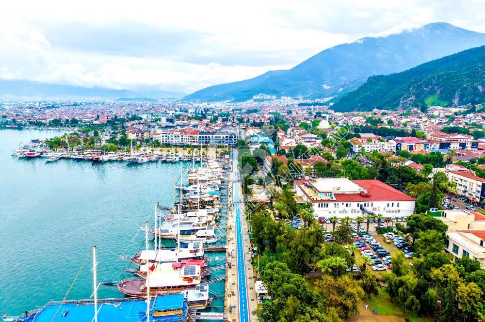 Fethiyenin En Değerli & Gözde Lokasyonunda Devren Kiralık Mağaza