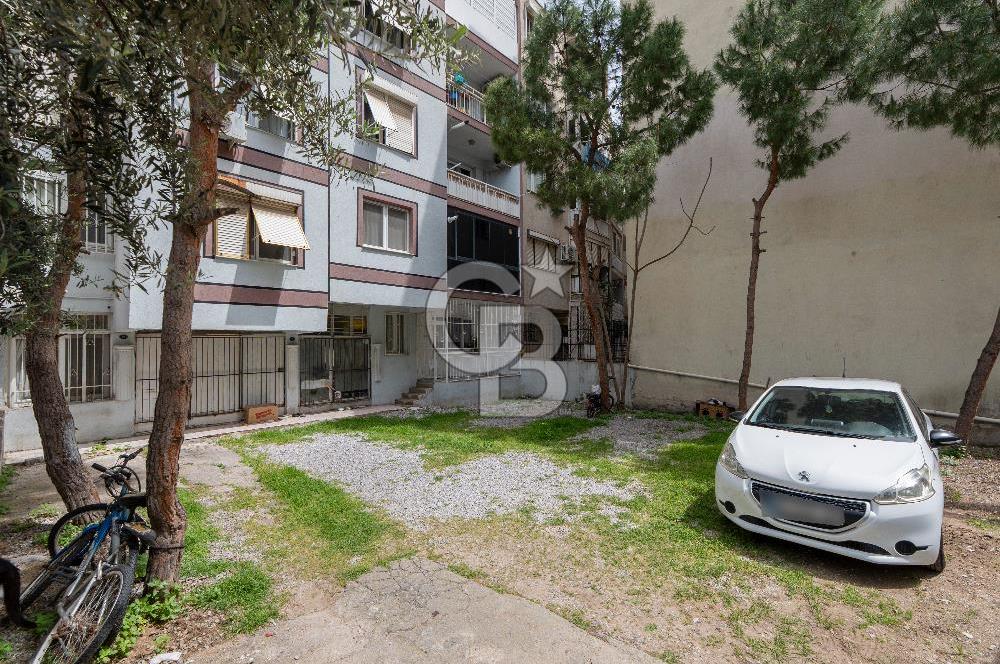 Karşıyaka Alaybey'de Satılık Güney Cephe 3+1 Daire