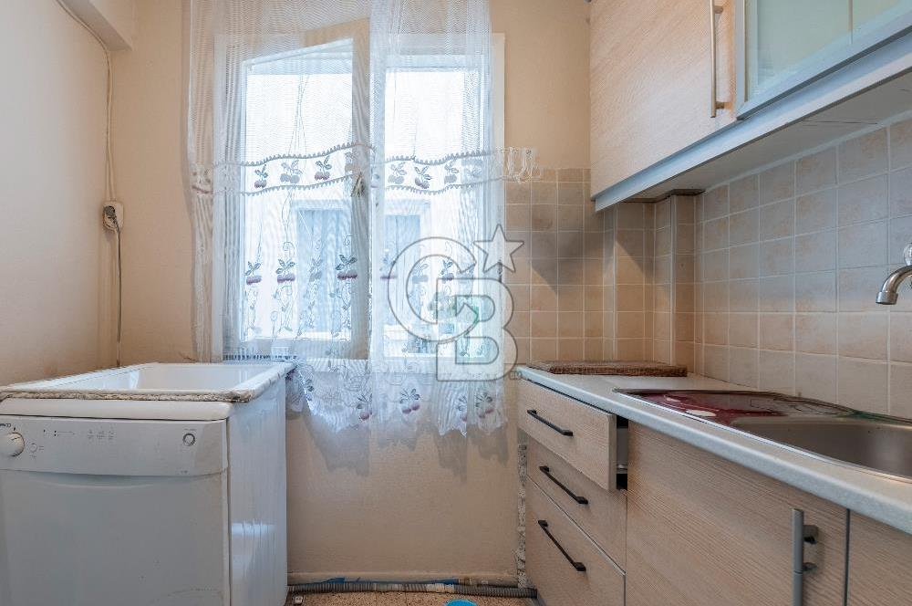 Karşıyaka Alaybey'de Satılık Güney Cephe 3+1 Daire