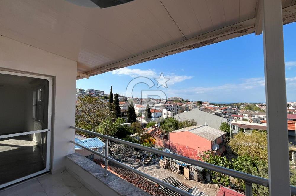 Merkeze Yakın, Manzaraya Komşu Özel Bir 1+1