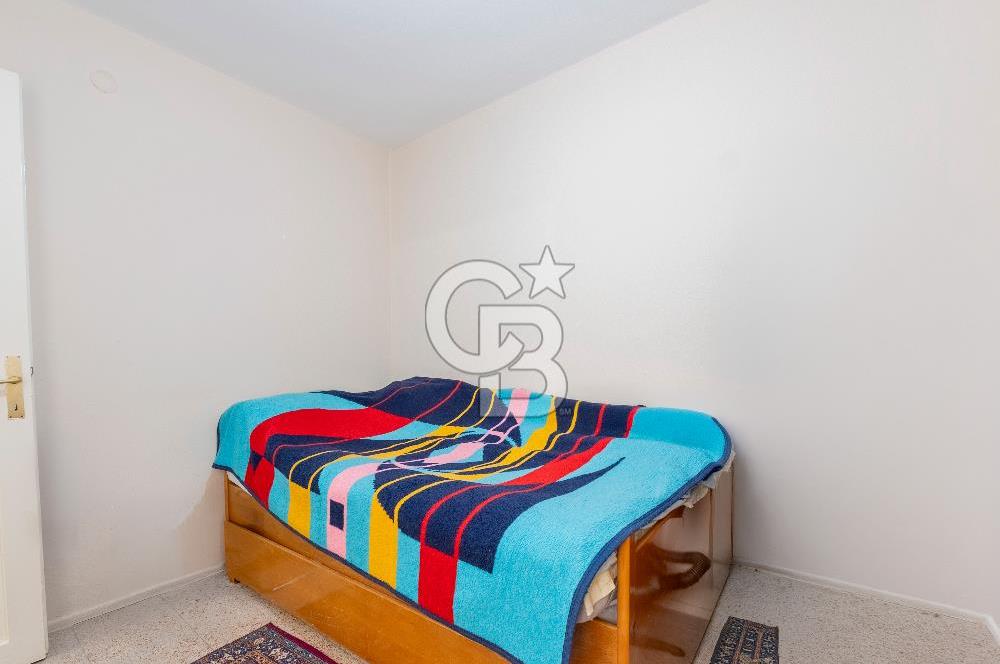 Karşıyaka Alaybey'de Satılık Güney Cephe 3+1 Daire