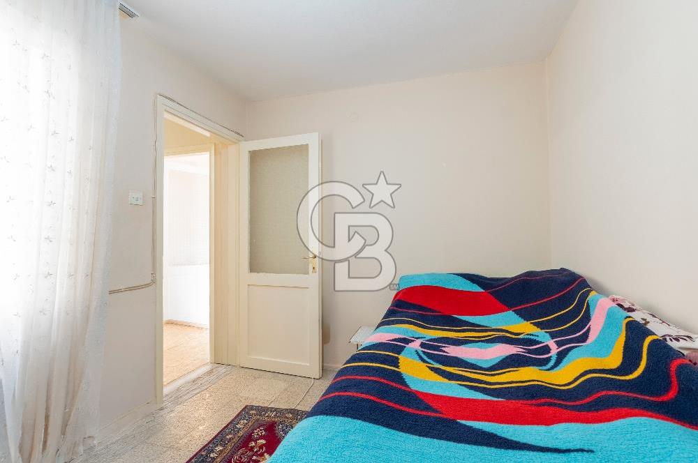 Karşıyaka Alaybey'de Satılık Güney Cephe 3+1 Daire