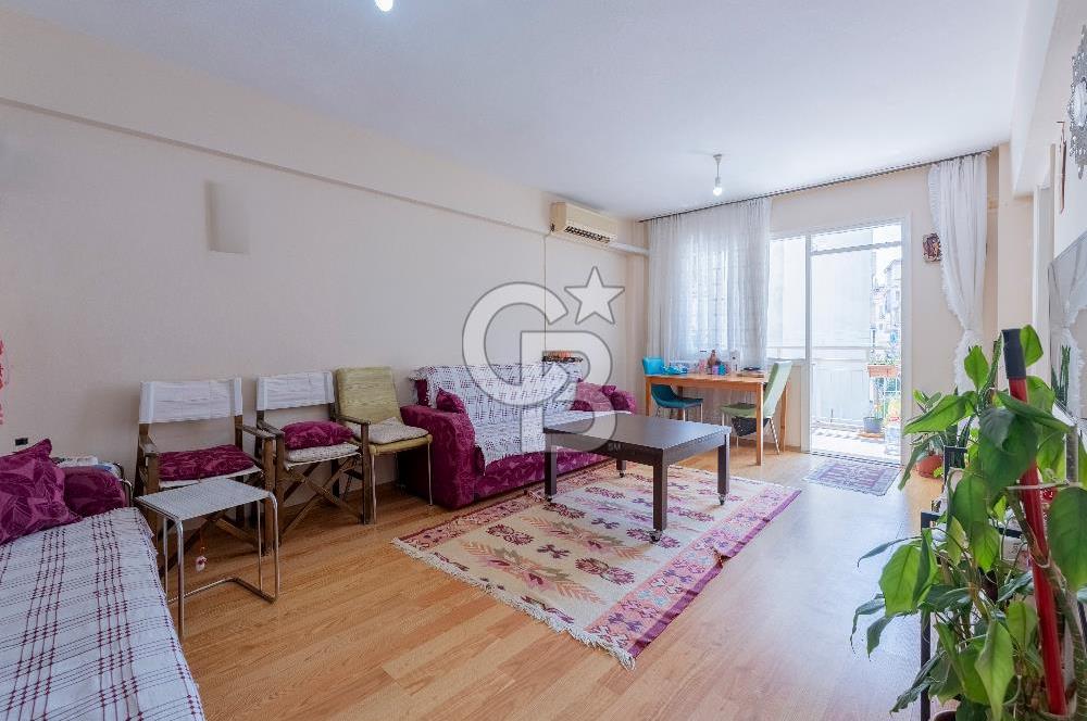 Karşıyaka Alaybey'de Satılık Güney Cephe 3+1 Daire