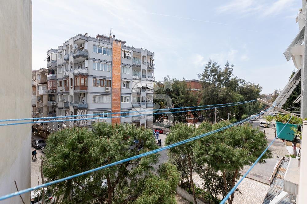 Karşıyaka Alaybey'de Satılık Güney Cephe 3+1 Daire