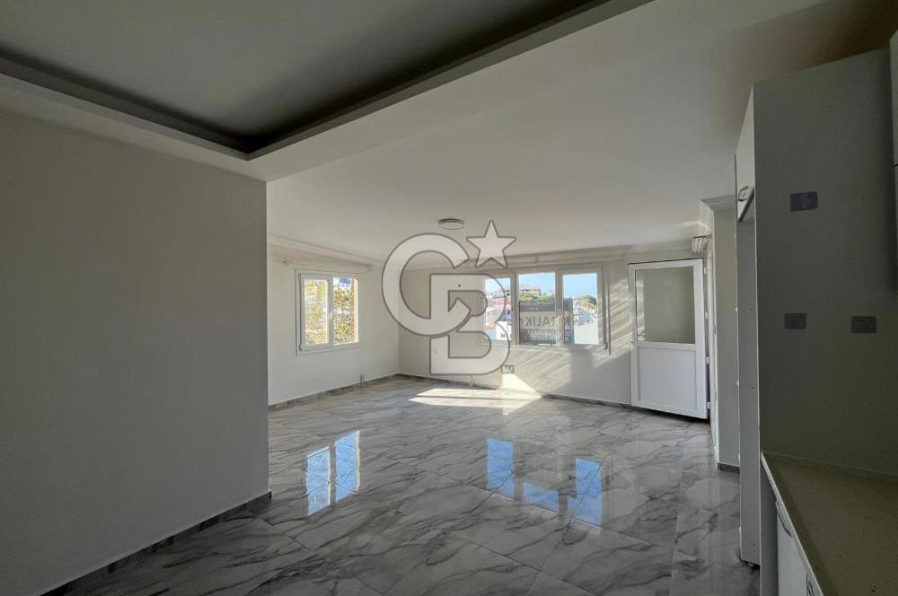 Merkeze Yakın, Manzaraya Komşu Özel Bir 1+1