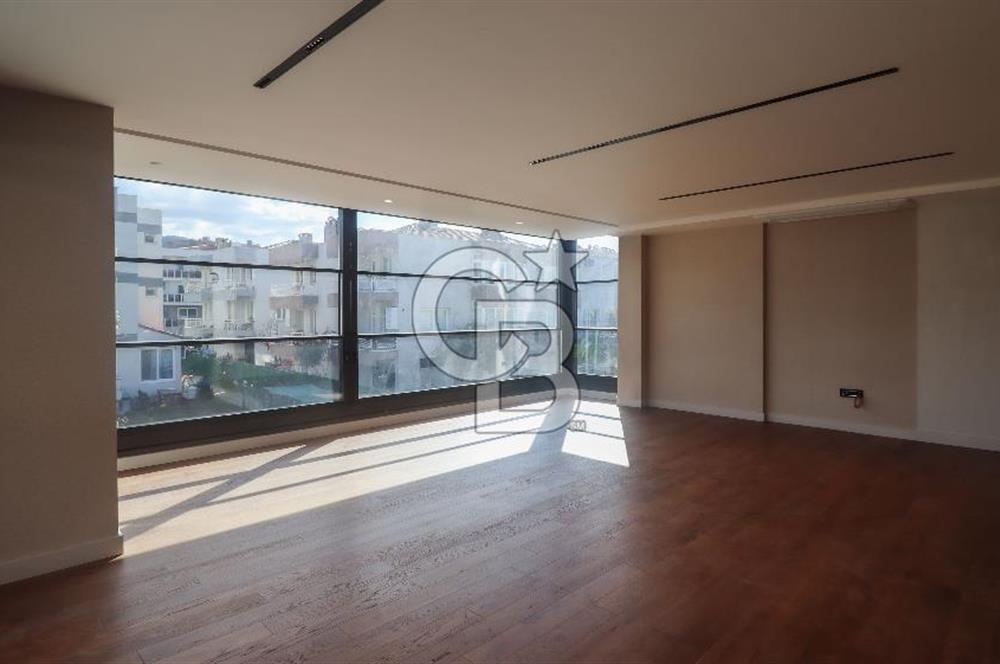 Güzelbahçe Maltepe Denize 50m Satılık 3+1 Ultra Lüks Daire