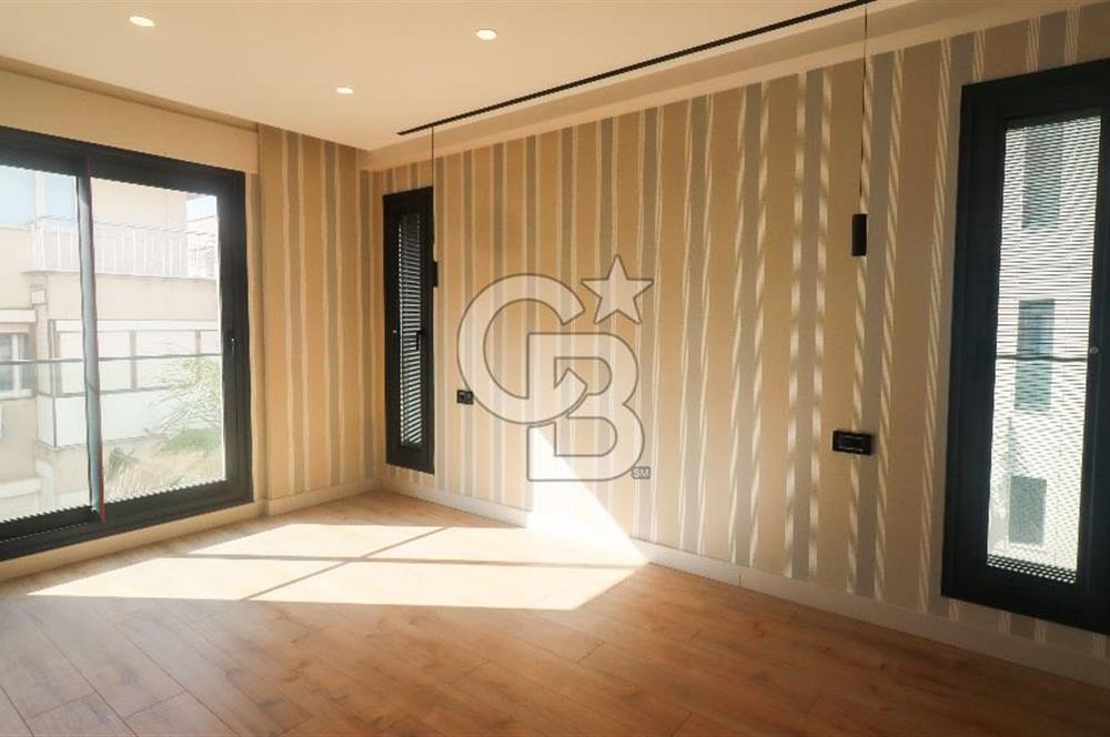 Güzelbahçe Maltepe Denize 50m Satılık 3+1 Ultra Lüks Daire