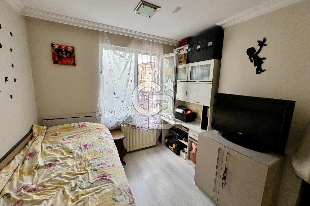 Çekmeköy Mehmet Akif Mahallesinde Satılık 2+1 Daire