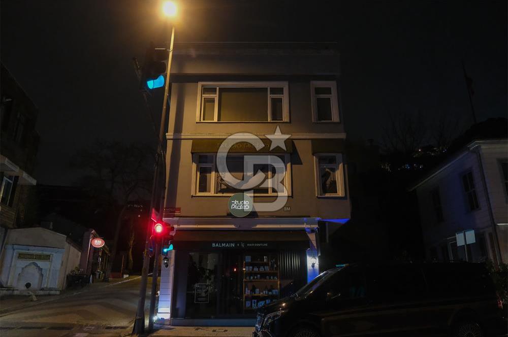 Fırsat Satılık Kandilli 4 Katlı Yol Yalısı