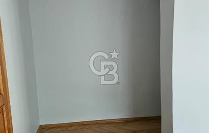 Kartal Atalarda Satılık 3+1 Geniş Özel Daire