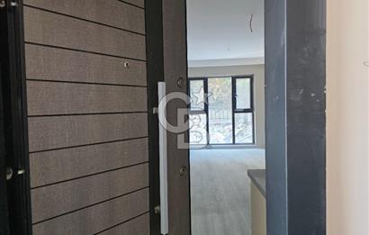 Gökdemir Gold Sitesi'nde Gültepe Cadde üzeri 1+1 Sıfır Satılık Arakat