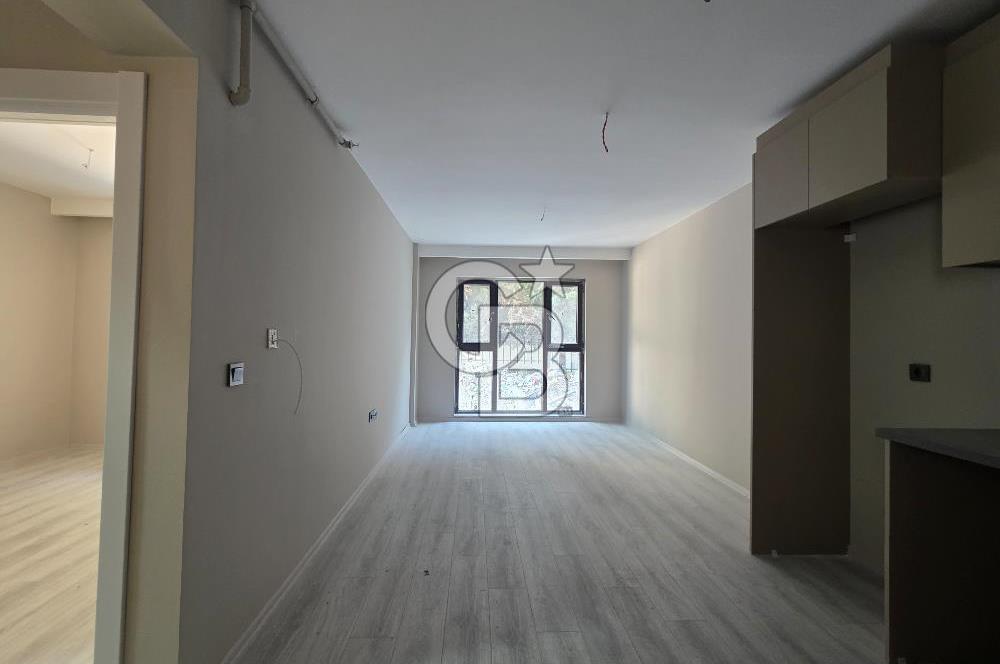 Gökdemir Gold Sitesi'nde Gültepe Cadde üzeri 1+1 Sıfır Satılık Arakat