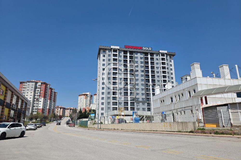Gökdemir Gold Sitesi'nde Gültepe Cadde üzeri 1+1 Sıfır Satılık Arakat