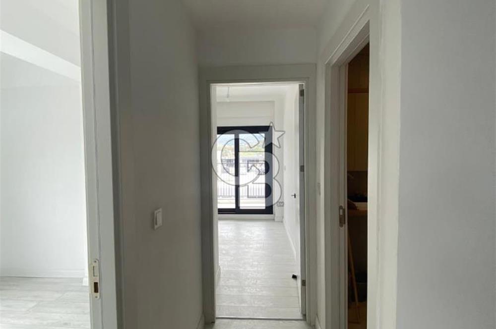 Yenifoça Gencelli Merkezi Konumda Kiralık 2+1 Daire