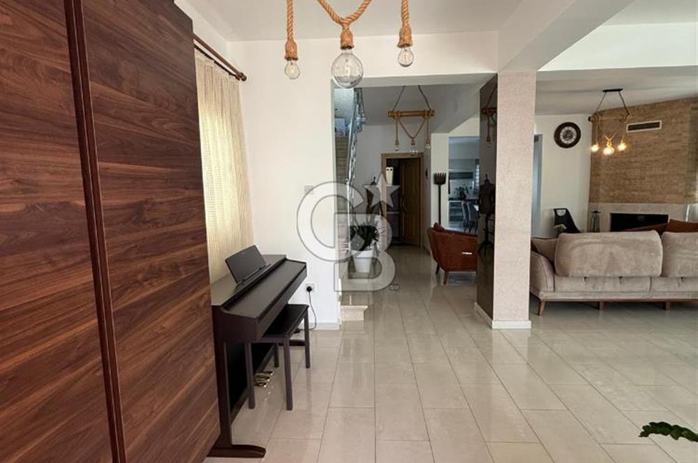 Yenikent Bölgesinde Satılık 3+1 Türk Koçanlı Villa !!!