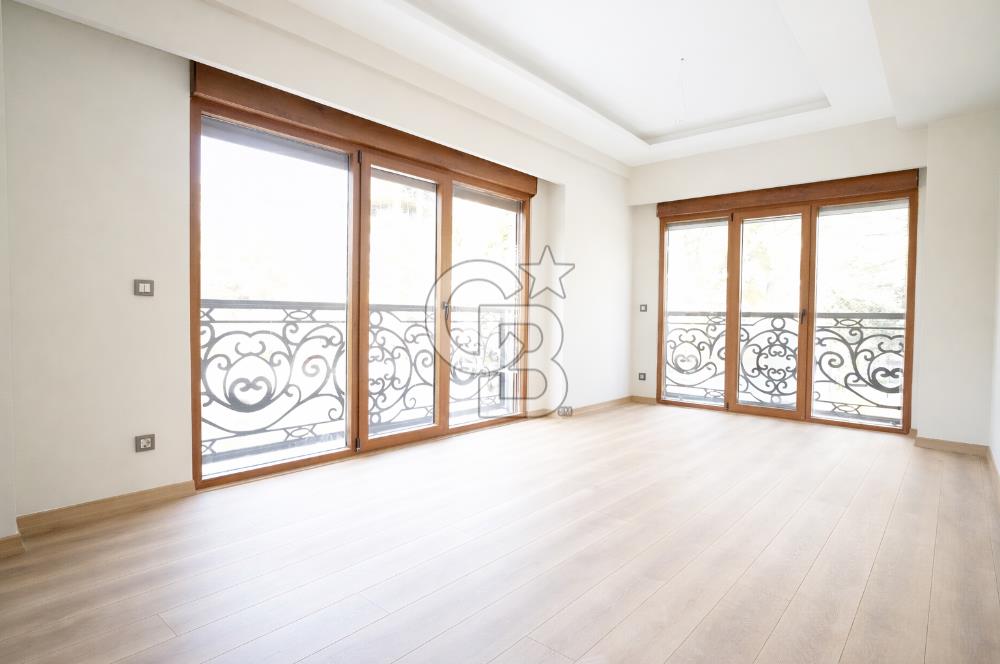 KOZYATAĞI İNÖNÜ CADDESİ ÜZERİNDE İŞYERİ VE KONUTA UYGUN SIFIR 3+1 SATILIK DAİRE