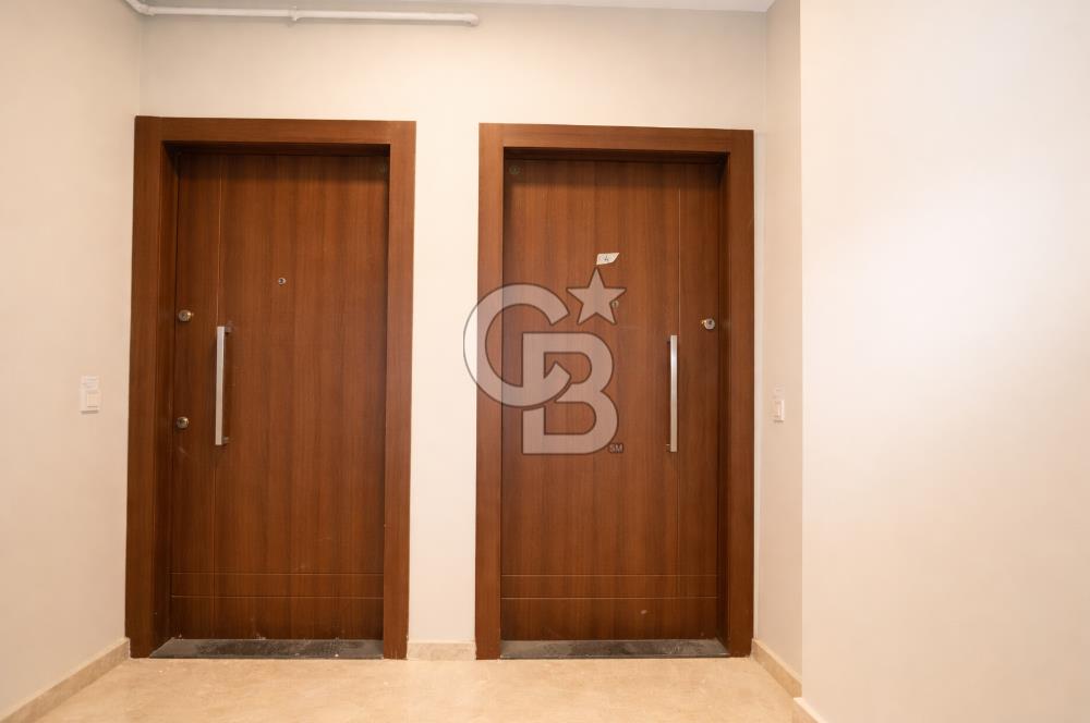 KOZYATAĞI İNÖNÜ CADDESİ ÜZERİNDE İŞYERİ VE KONUTA UYGUN SIFIR 3+1 SATILIK DAİRE