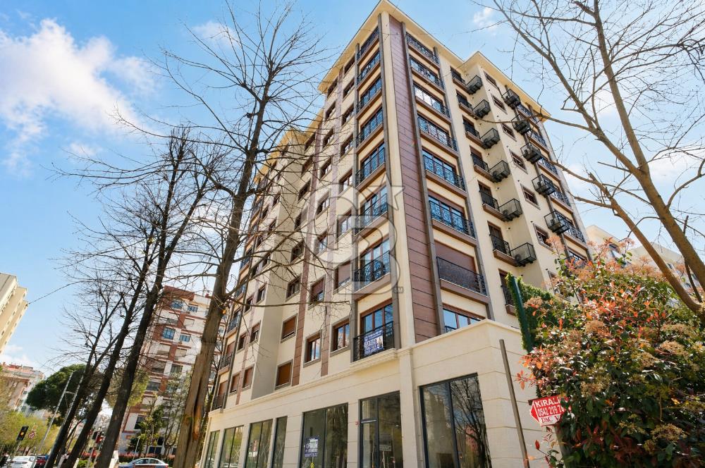 KOZYATAĞI İNÖNÜ CADDESİ ÜZERİNDE İŞYERİ VE KONUTA UYGUN SIFIR 3+1 SATILIK DAİRE